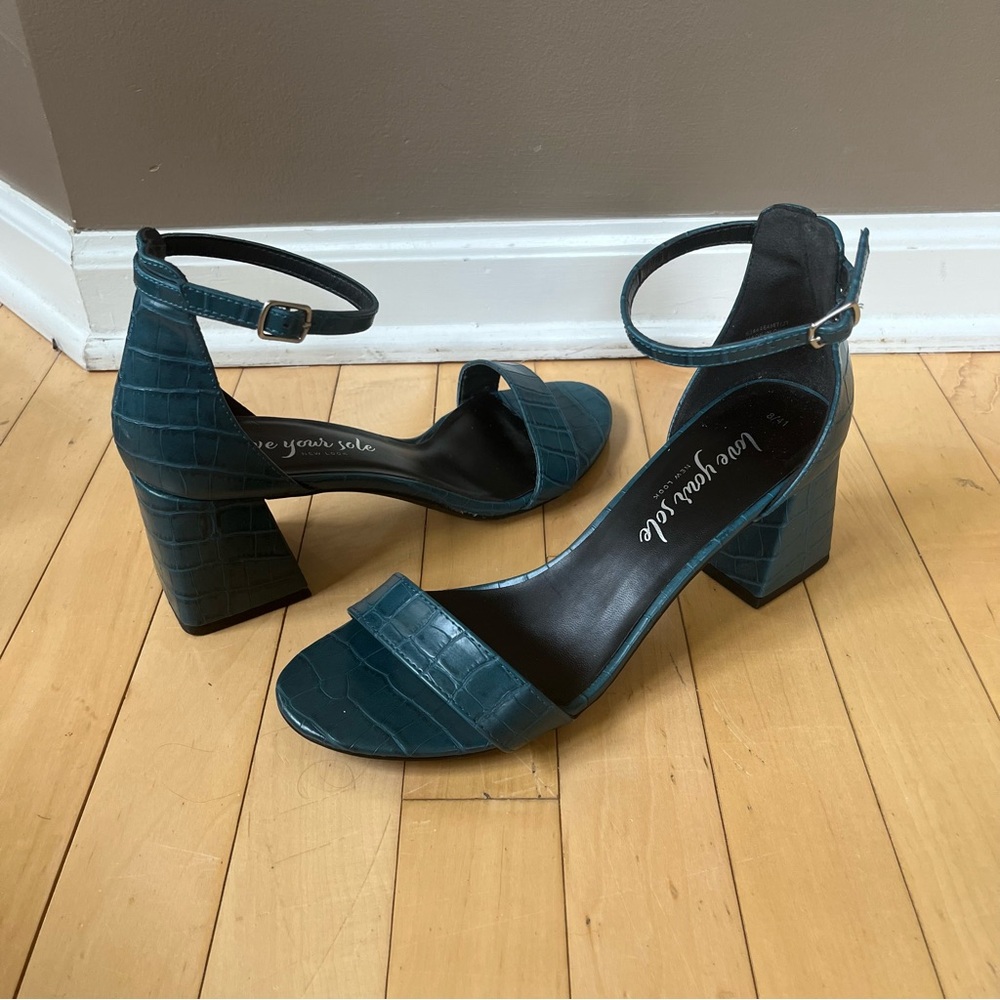 New Look Love Your Soul Teal Snakeskin Block Heel Sandals Size US 10 (UK 8)